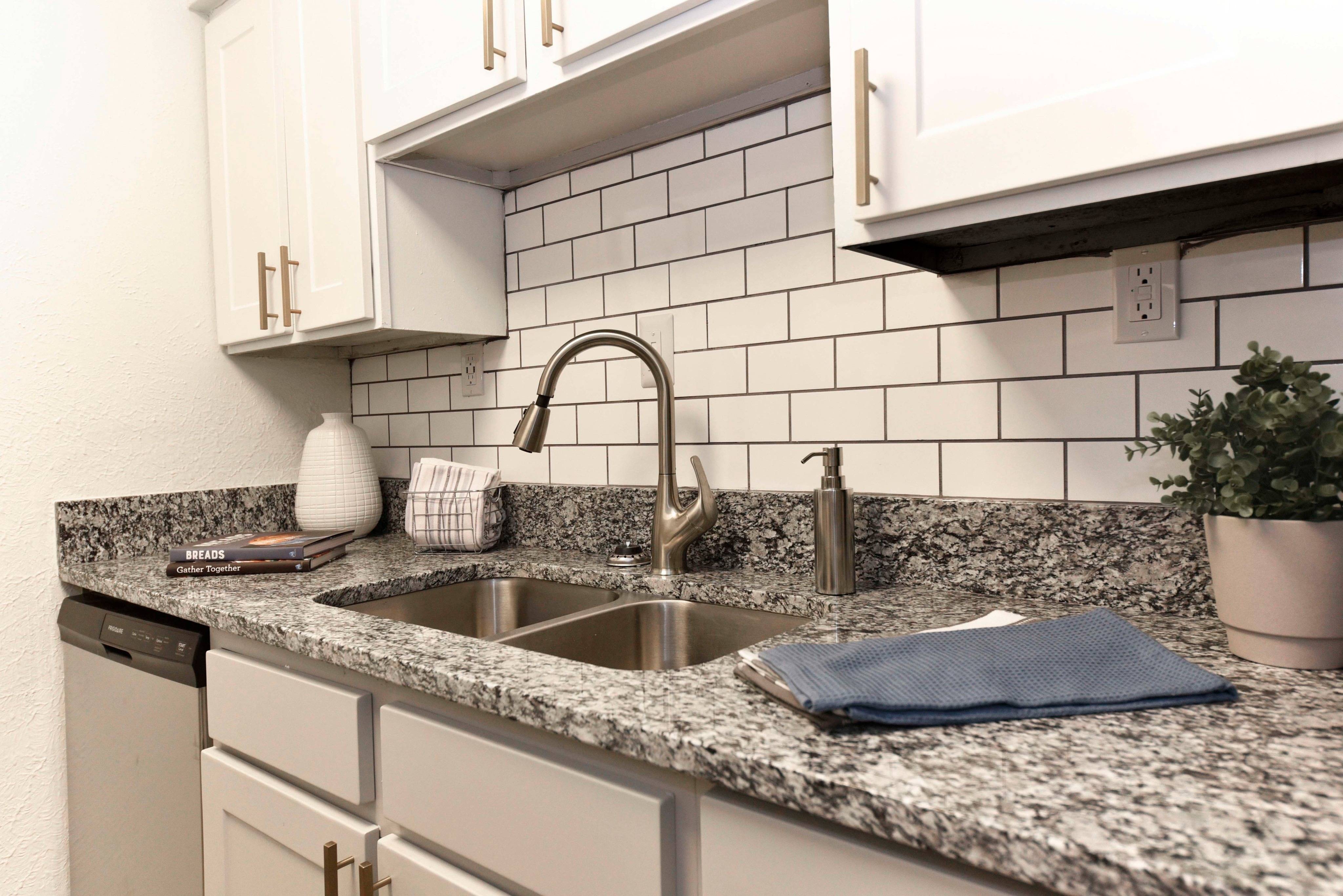 Emerson at Harding – photo 2