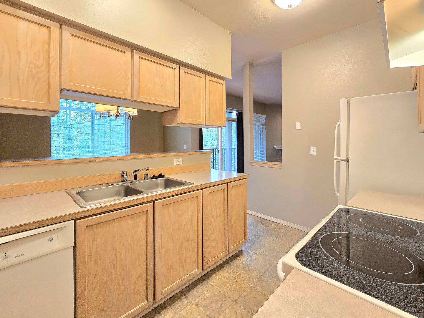Bothell Condo – photo 2