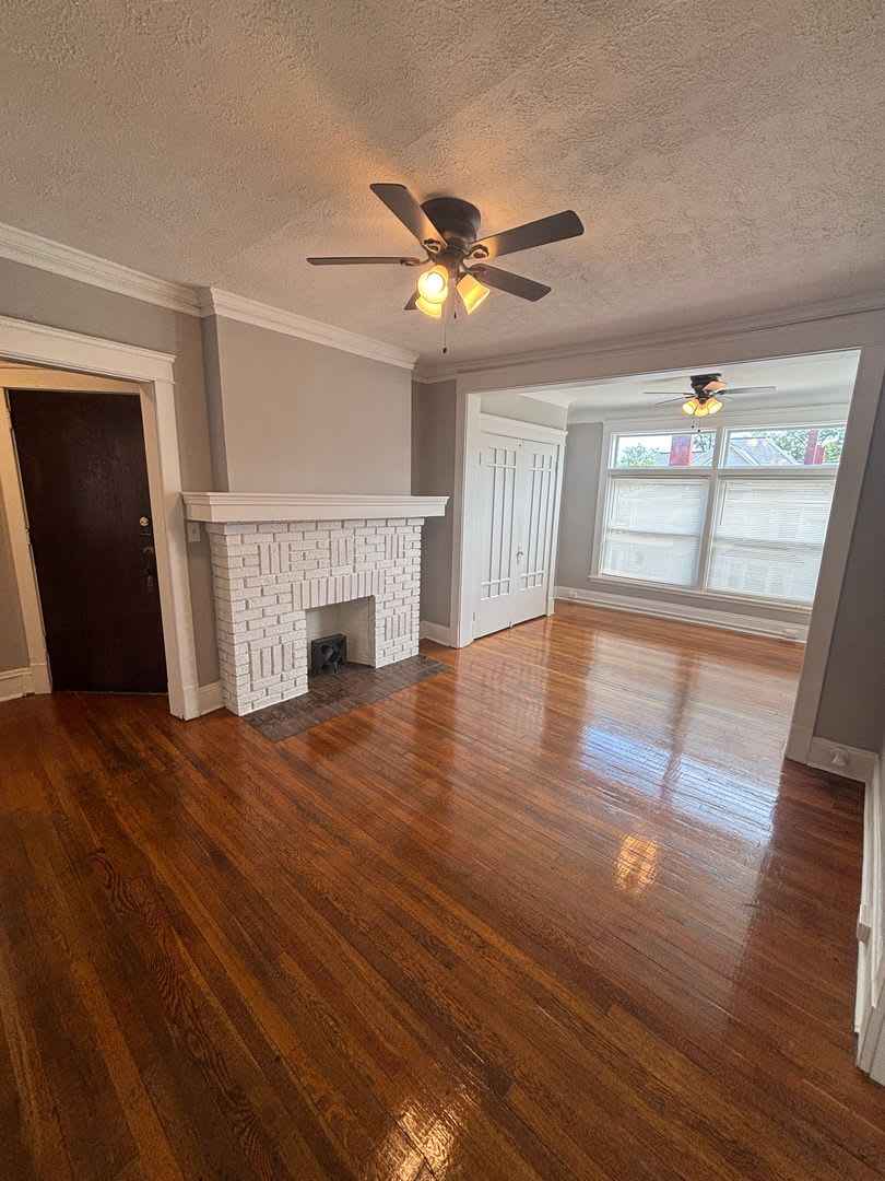 1212 Donald Ave – photo 3
