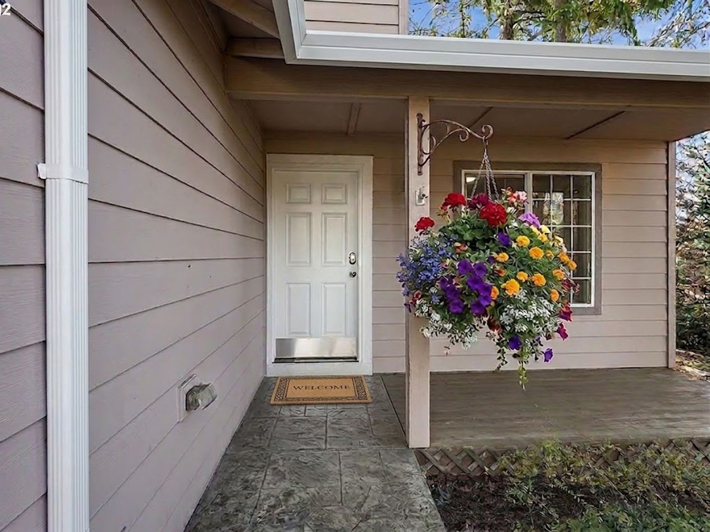 Welcome Home To Your Private Woodland Retreat Tucked Away In The Heart Of Gladstone – photo 2