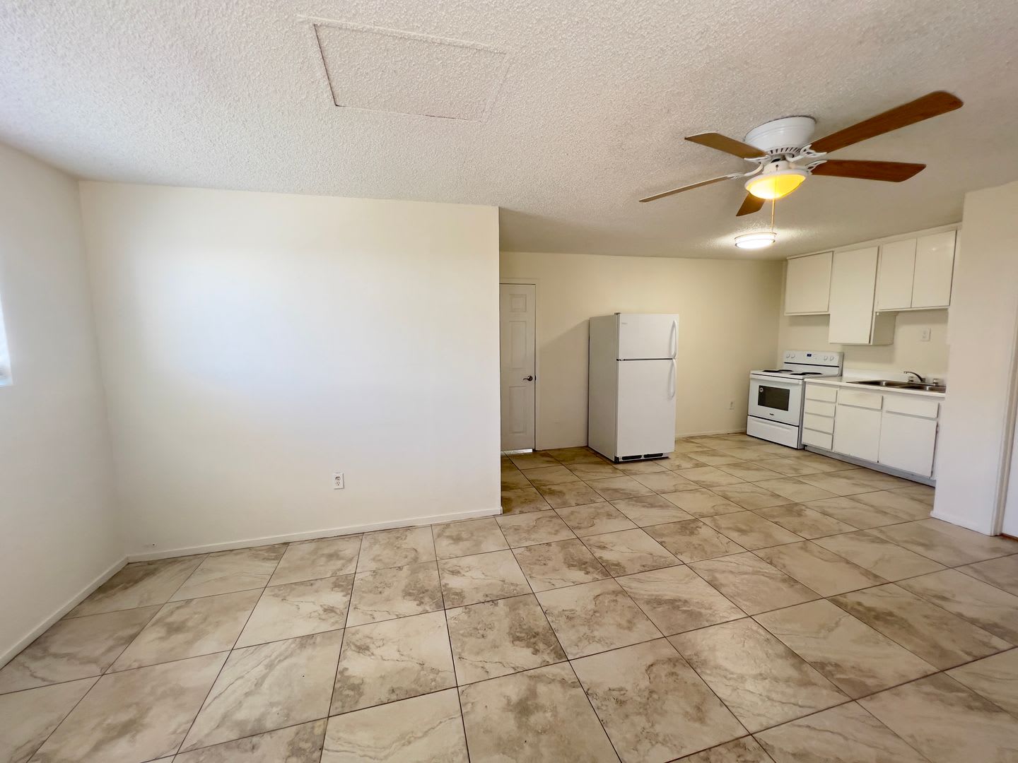 1 Bed And 1 Bath Located In Henderson Nv – photo 3