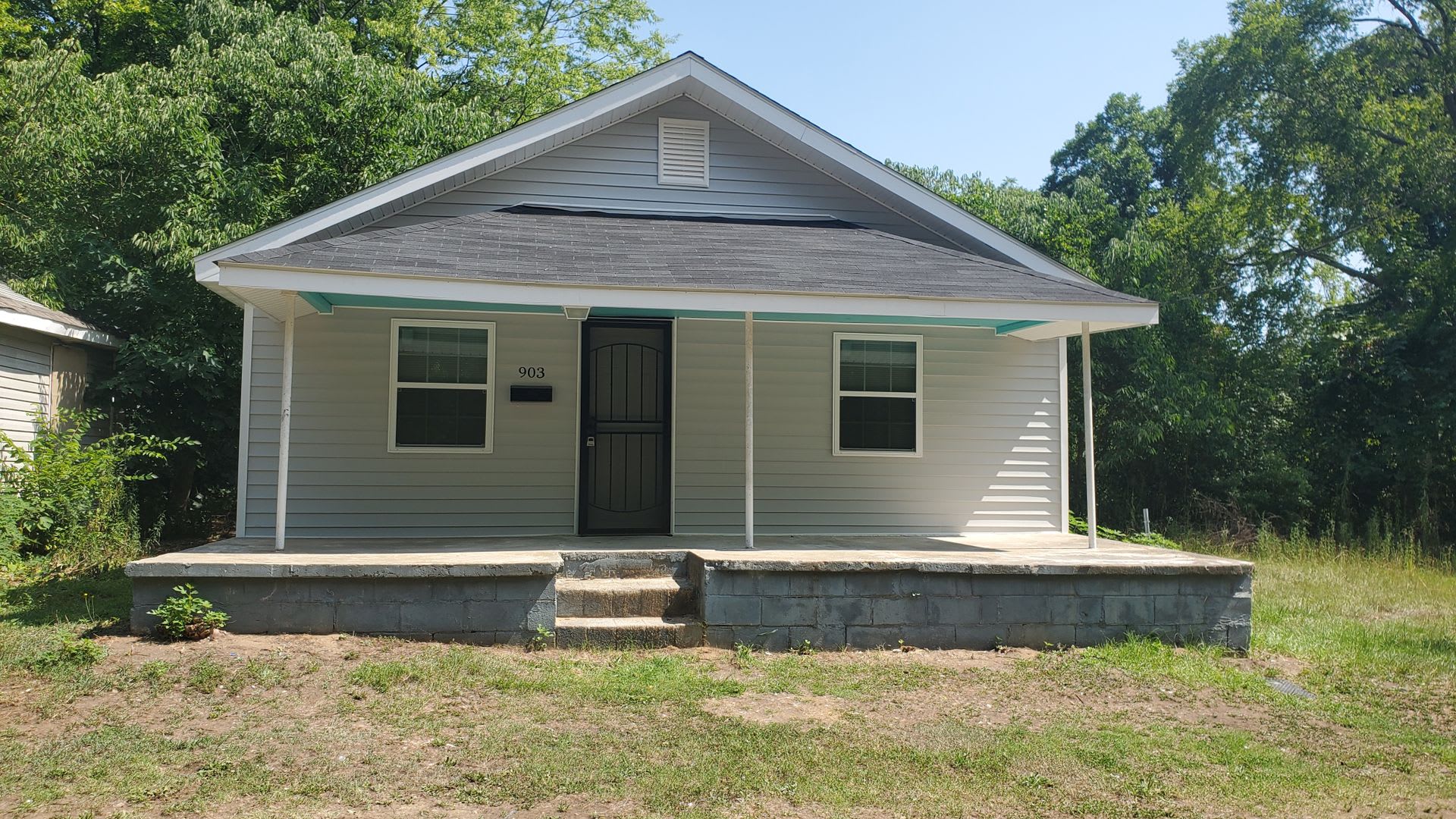 903 Locust ~ Campbelton – photo 1