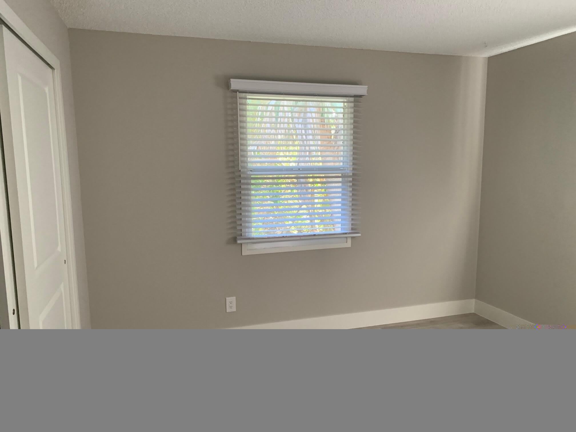 4220 NE Indian River Drive NE – photo 5