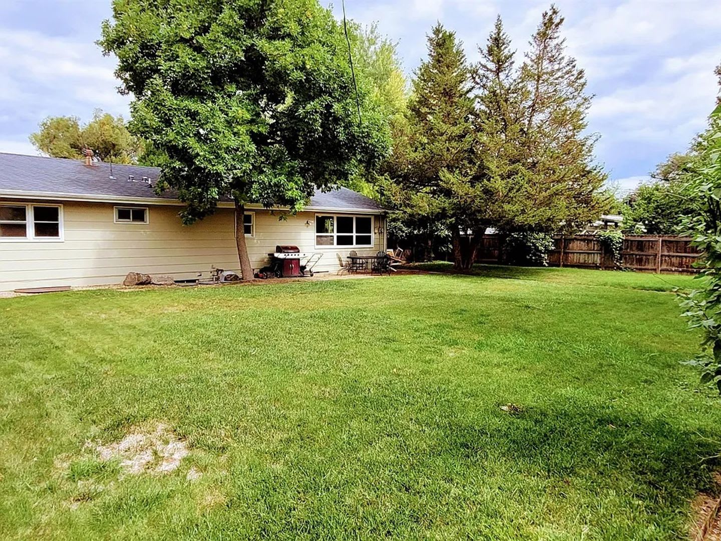 1321 Lakewood Drive – photo 2