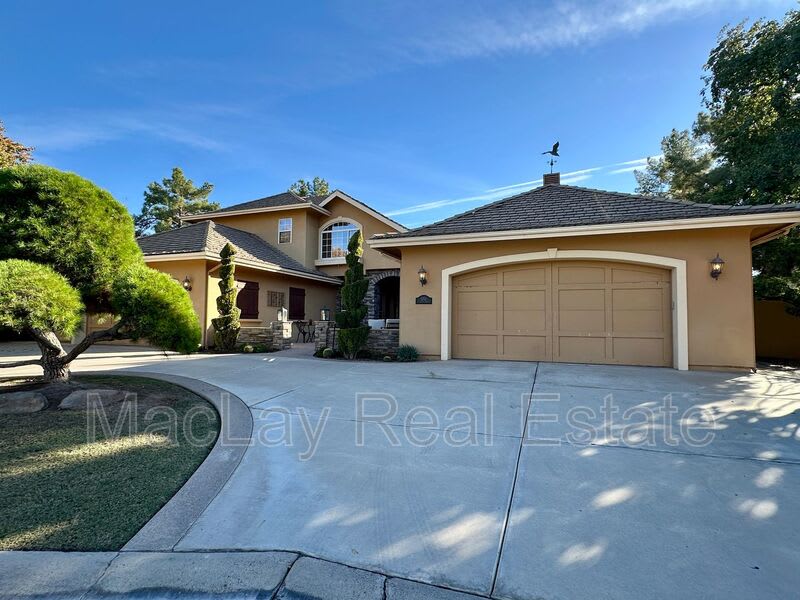 5711 W Linda Ln – photo 3