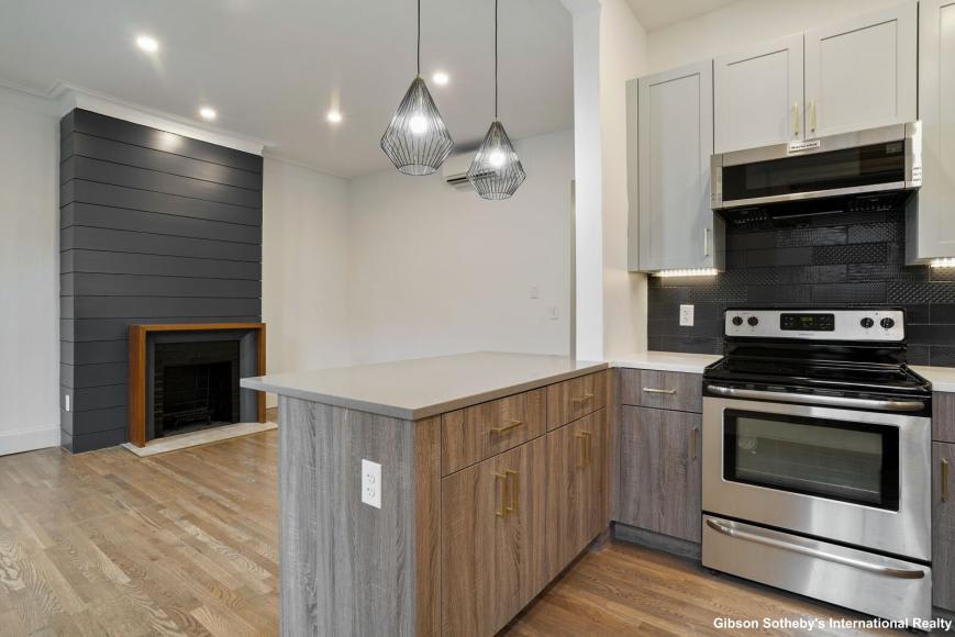 512 Massachusetts Ave. – photo 4