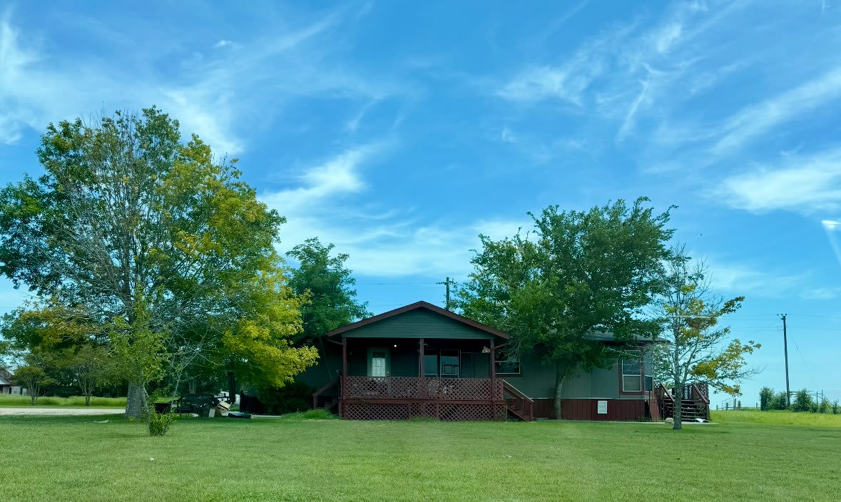 81 Roots Road – photo 2