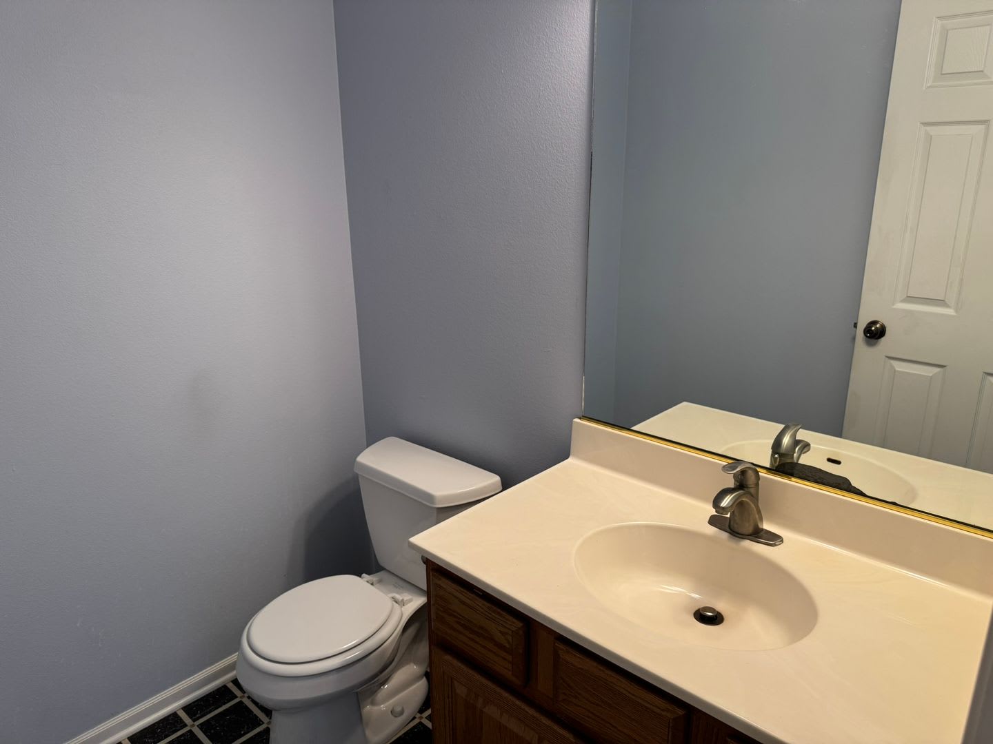 MOVE-IN SPECIAL! $500 OFF FIRST MONTH'S RENT! Large Townhome in North Ames – photo 5