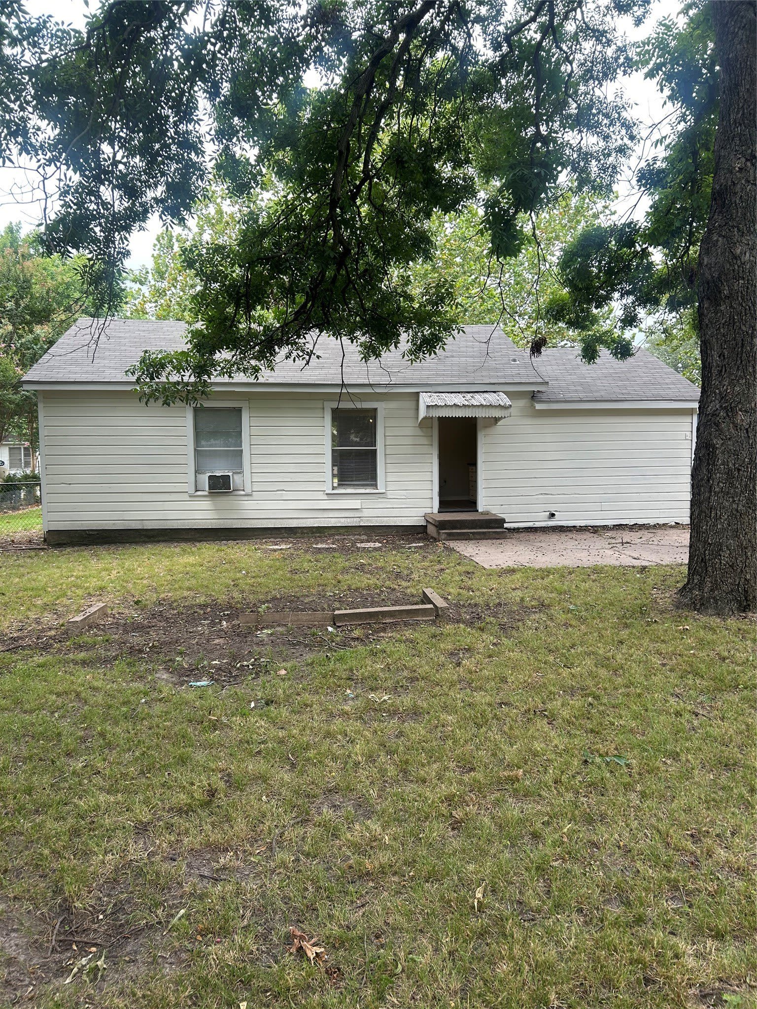 1615 N Highland Avenue – photo 4