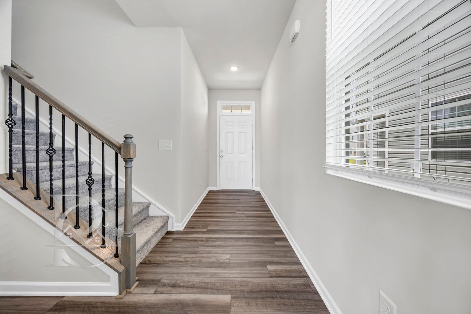 1 YEAR YOUNG! FARMHOUSE INSPIRED HOME – photo 3