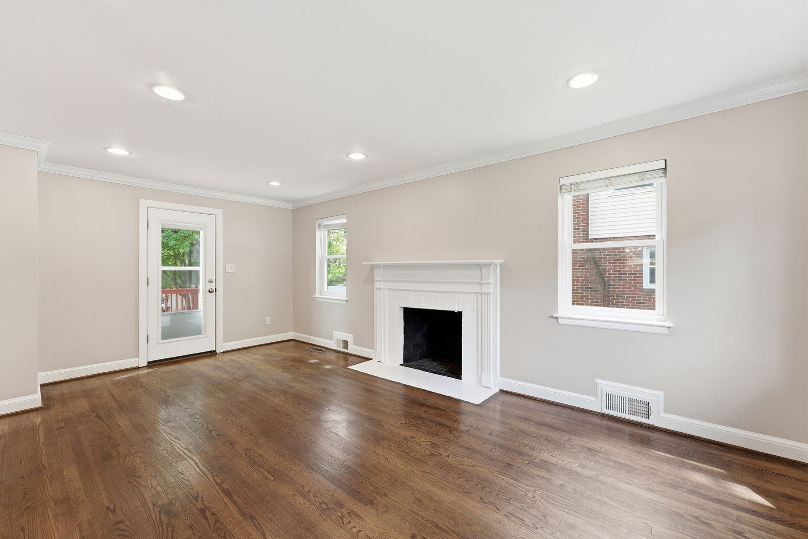 Spacious & Stylish Renovated Colonial in the Heart of Cheverly! – photo 2
