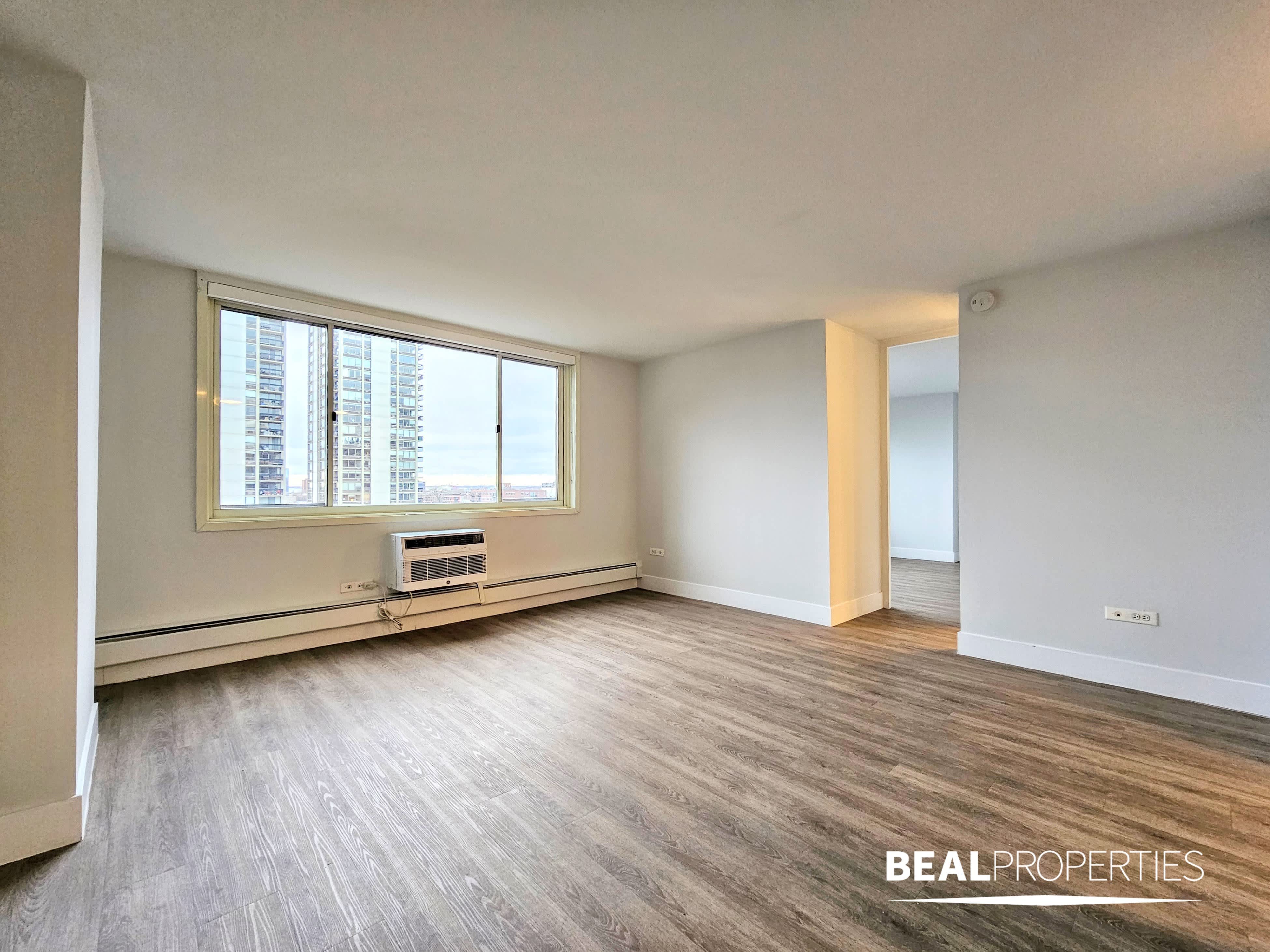 1344 N Dearborn St – photo 2