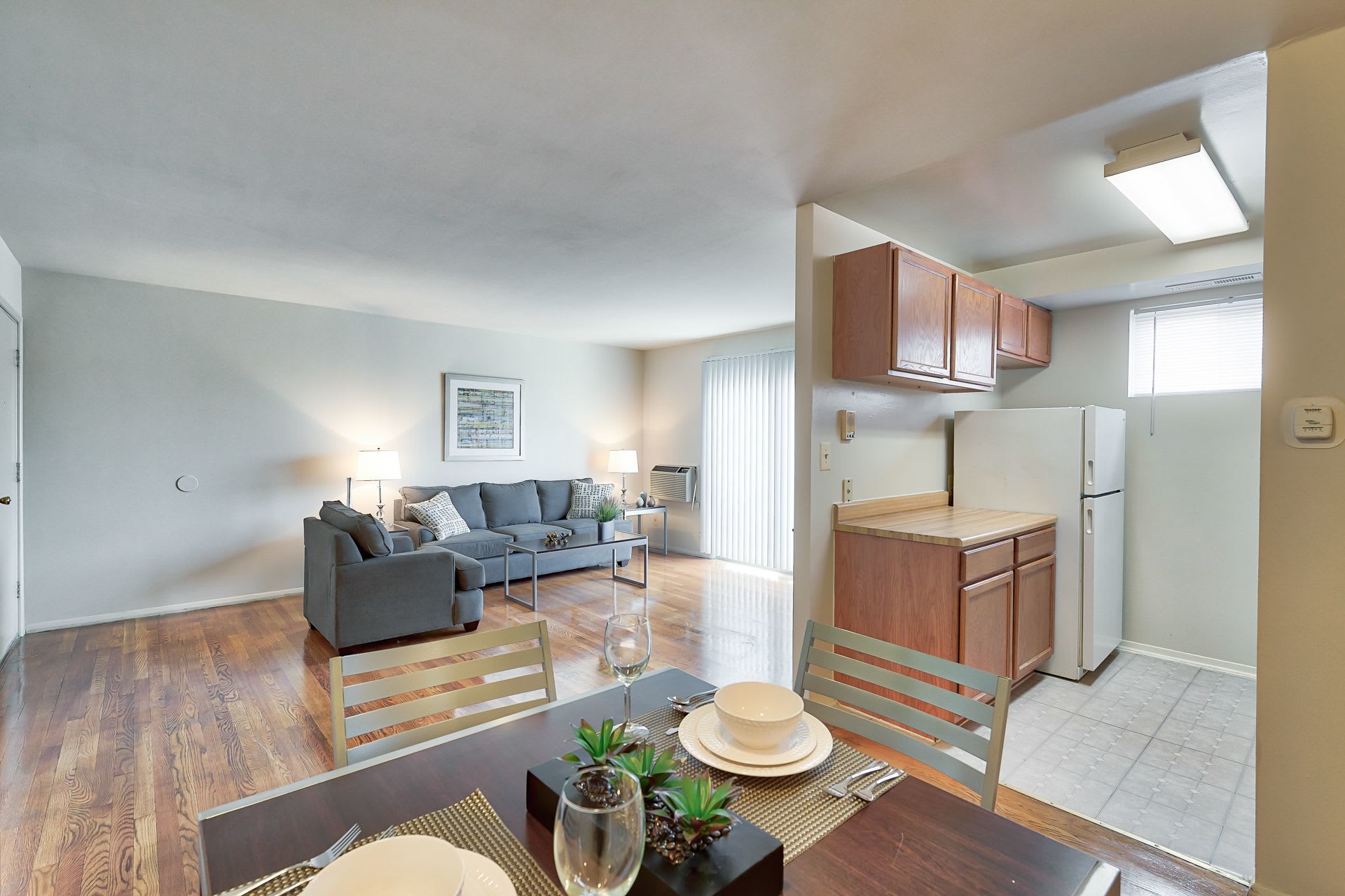 Park Plaza East & West – photo 1