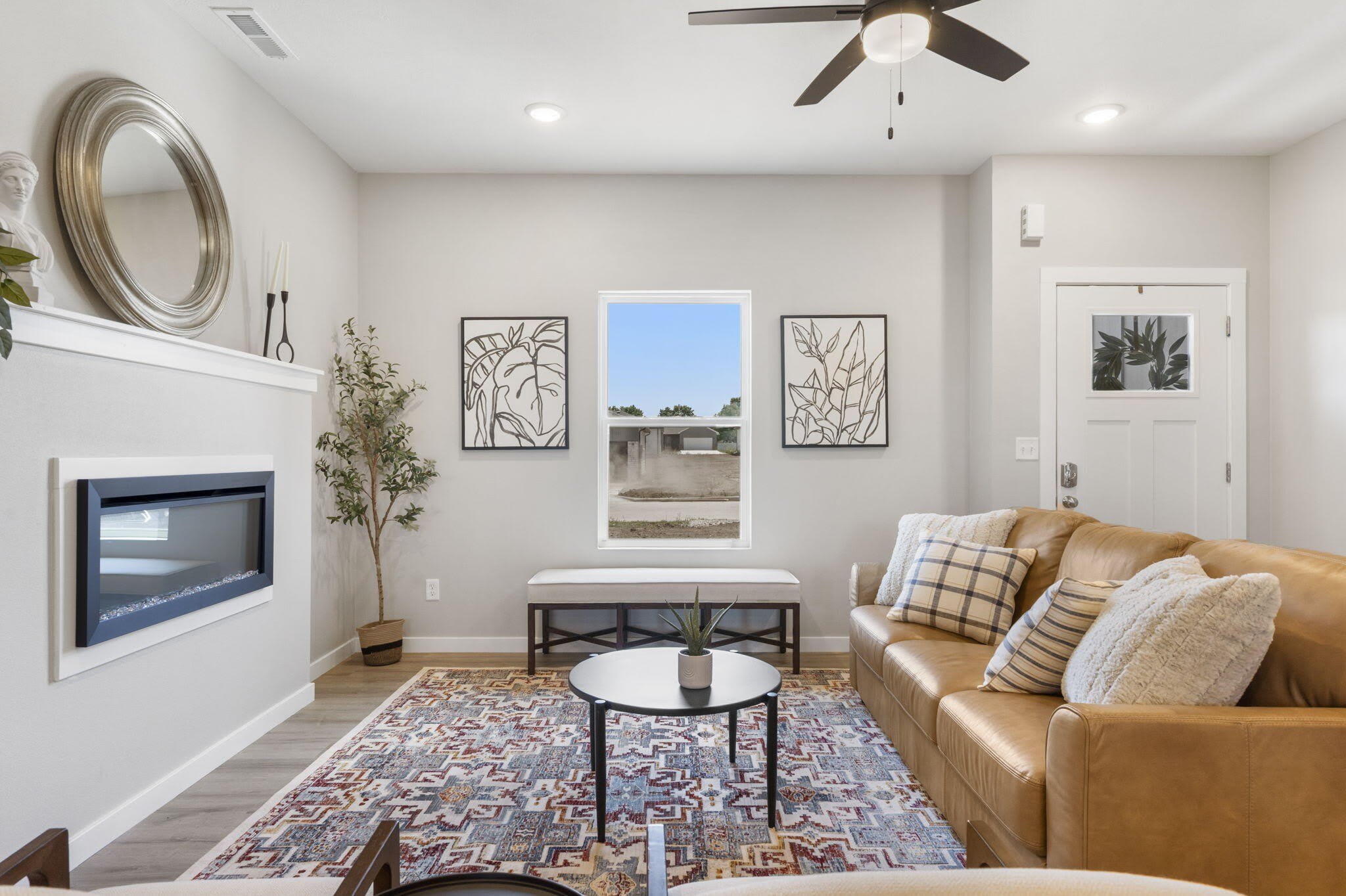 660 W Forest Street – photo 5