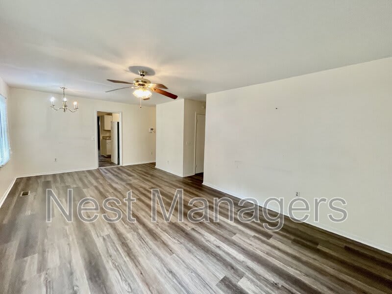 717 Rockwood Drive – photo 4