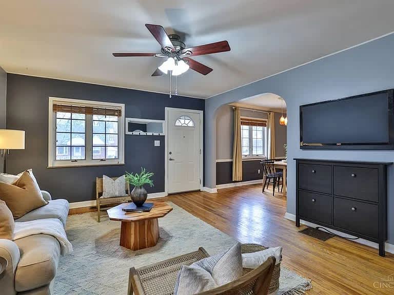 6839 Esther Lane – photo 5