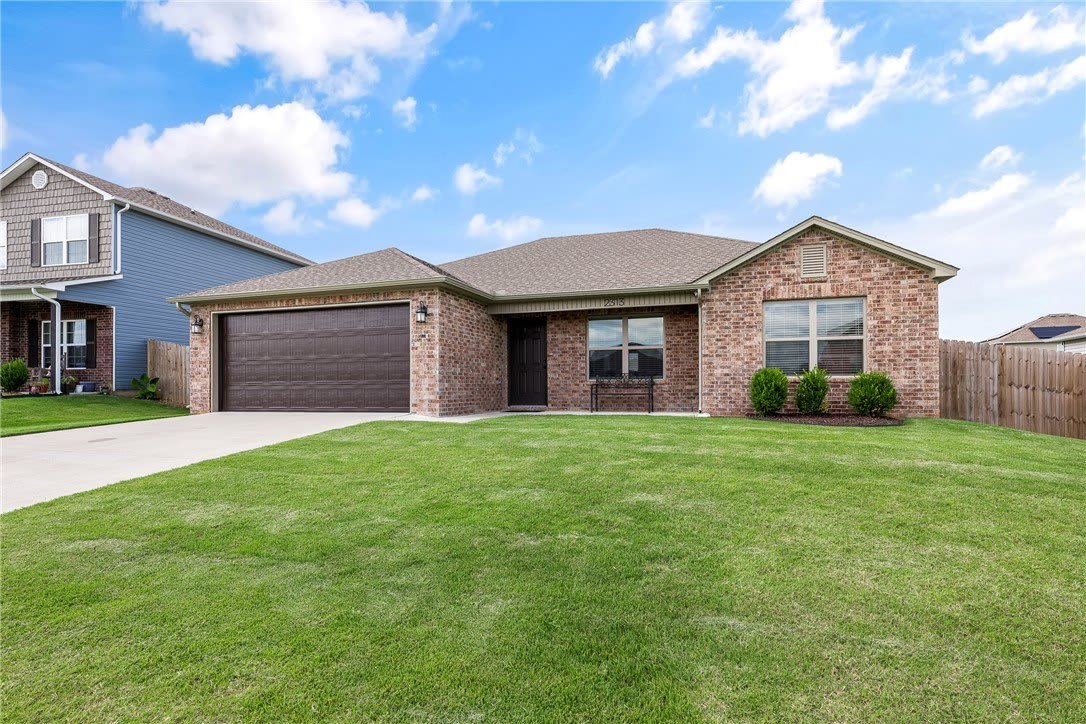 2313 Pinewood Avenue – photo 2
