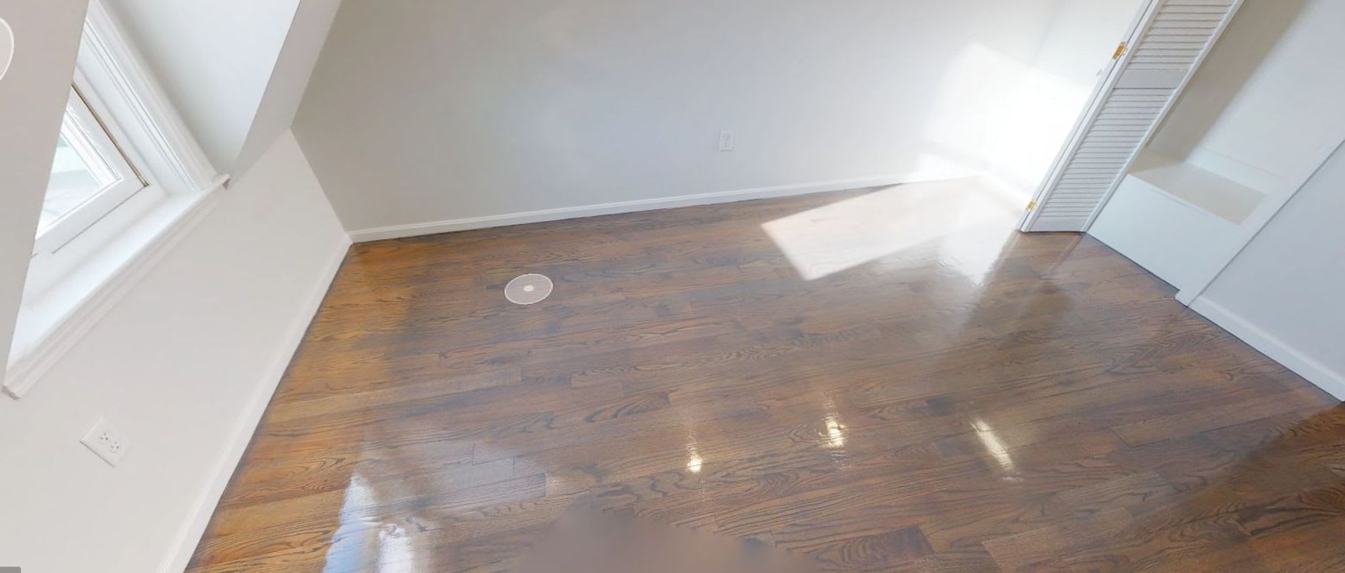 3 Bedroom- No broker Fee – photo 1