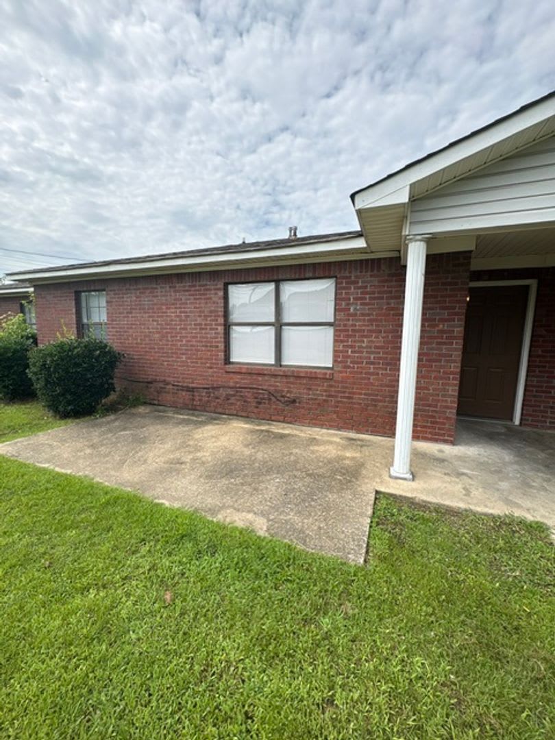 296 Homer Rd. (Booneville Apts 2) – photo 2