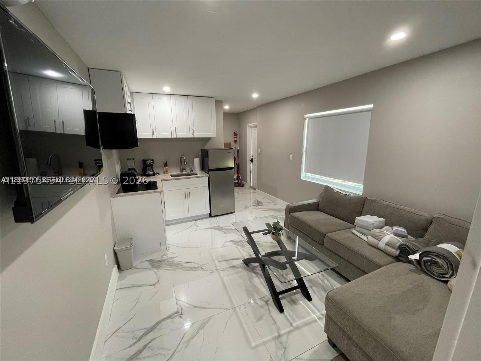 4910 Sw 28Th Ter – photo 2