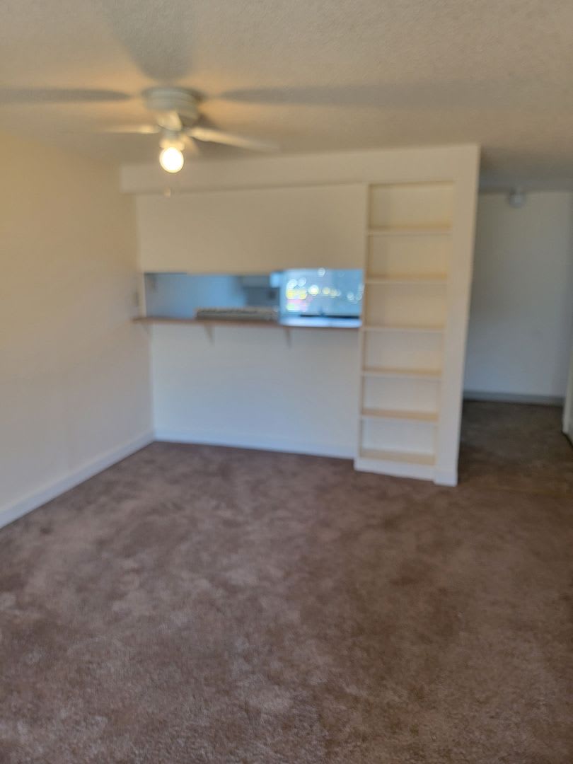 251 Pine Crest Apartments – photo 2