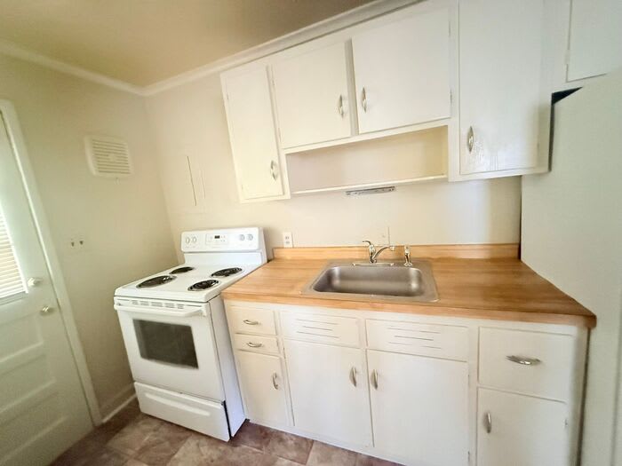 705 Daniels Street – photo 4