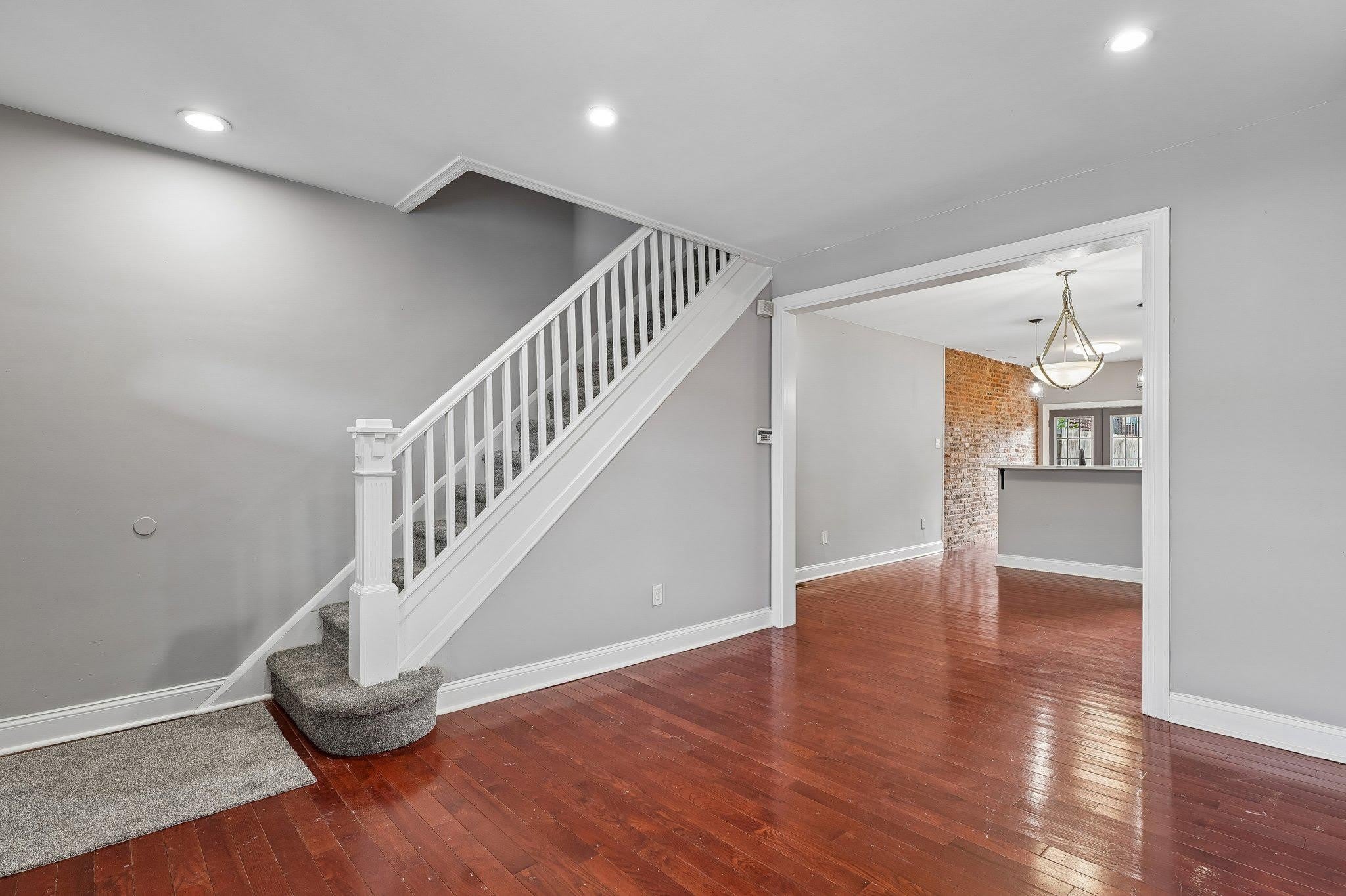 2817 PELHAM Avenue – photo 4