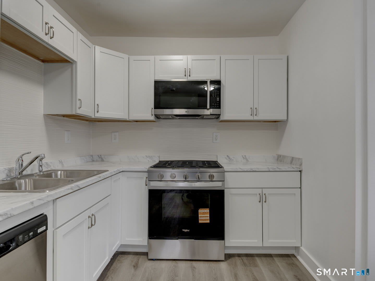 59 Daly Avenue – photo 4