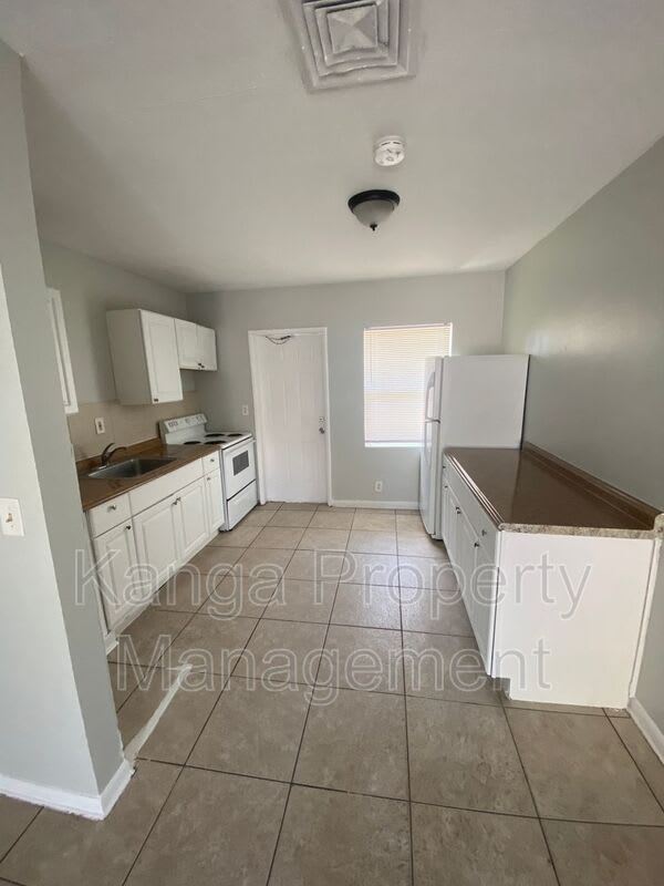 3716 Henry Ave – photo 3