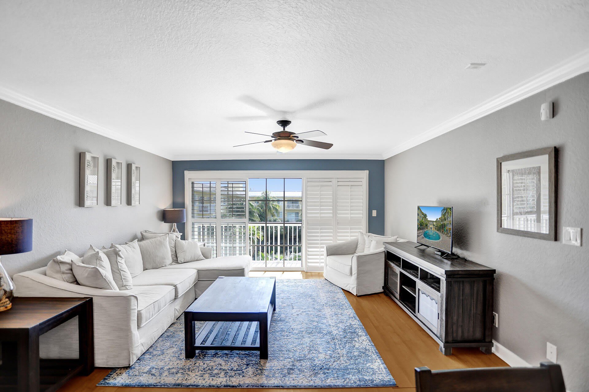 1501 E BROWARD Boulevard – photo 2