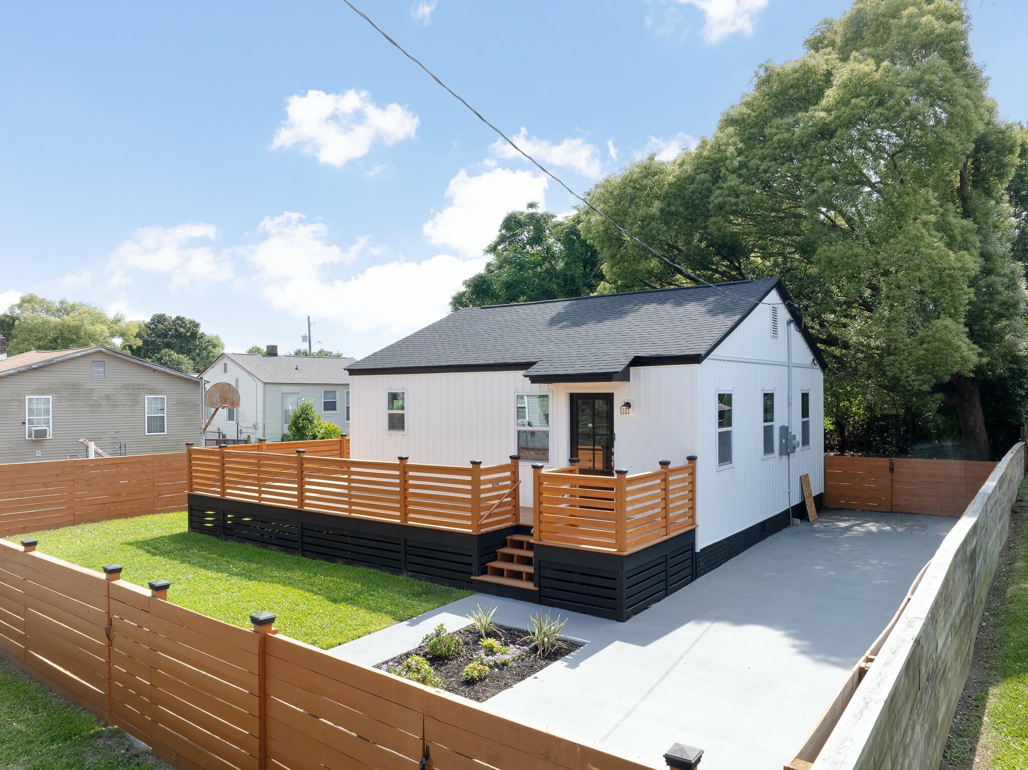 1405 Holt Street – photo 1