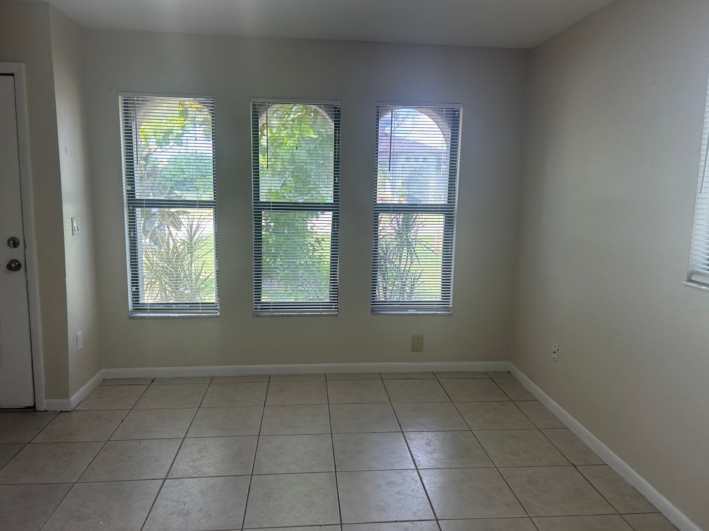 215-217 SE 23rd Place – photo 4