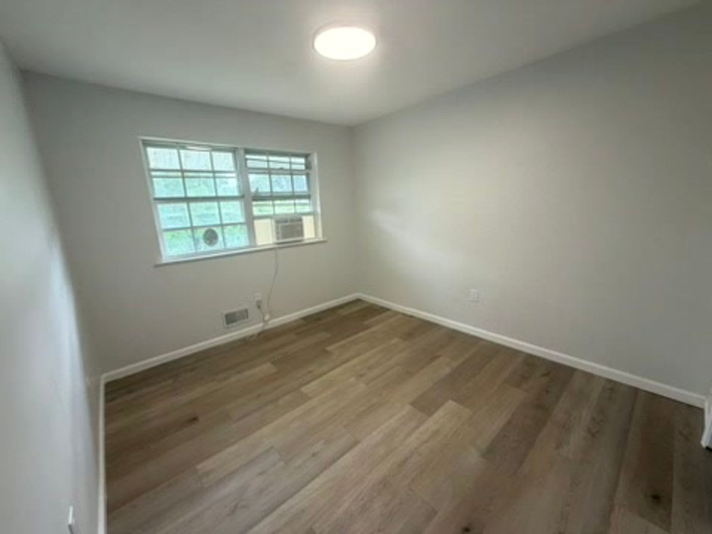 3-Bedroom Lakehurst Home with Fully Fenced Yard – photo 5