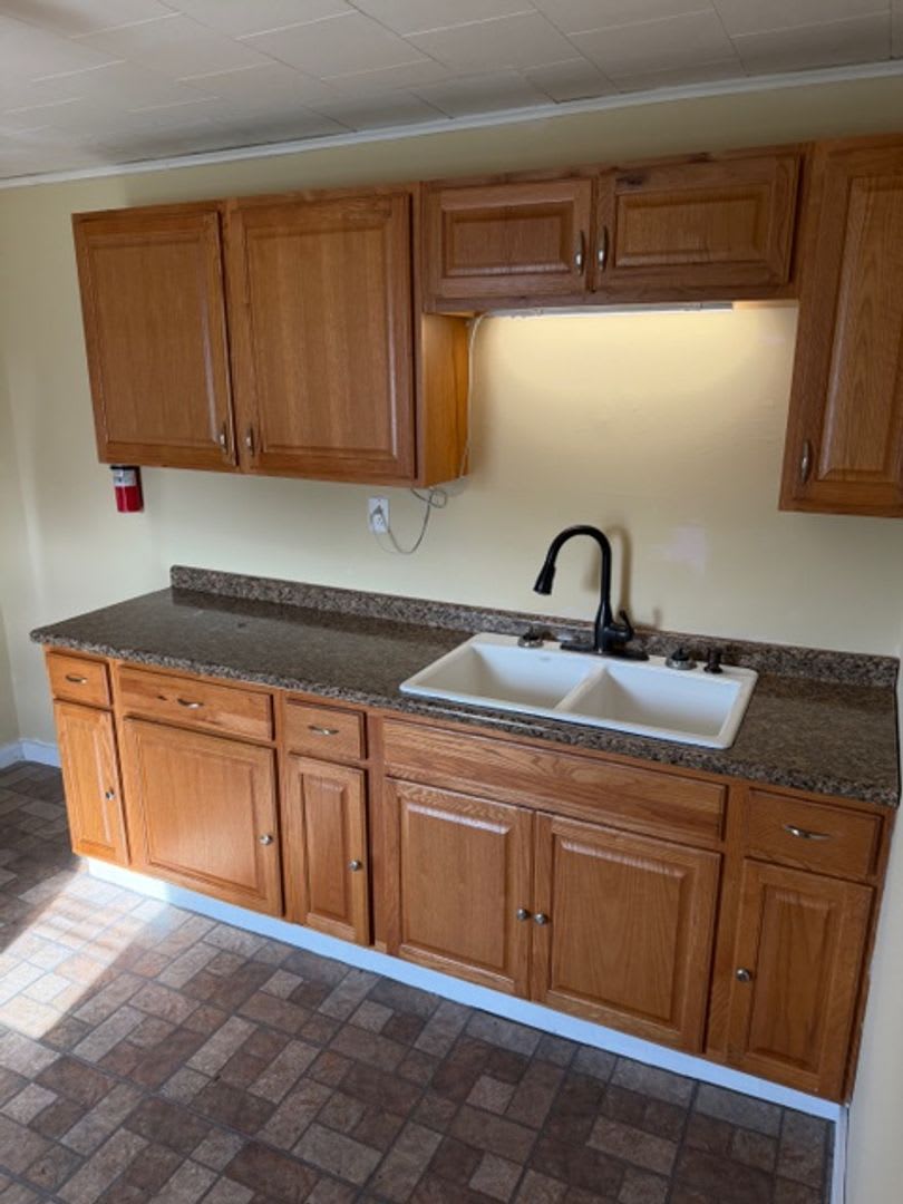 2 Bedrooms & 1 Bathroom in Barberton (West Side) – photo 5