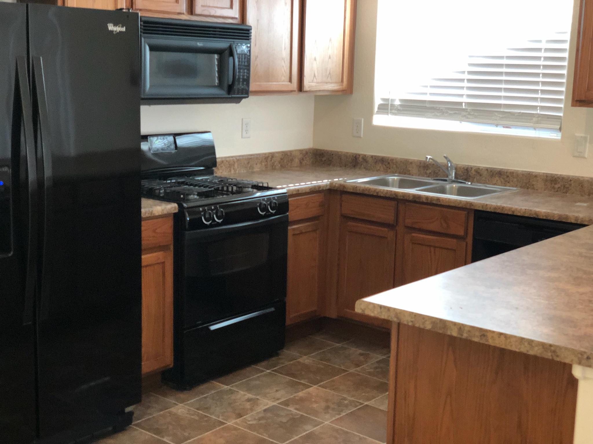 811 W Spruell – photo 4
