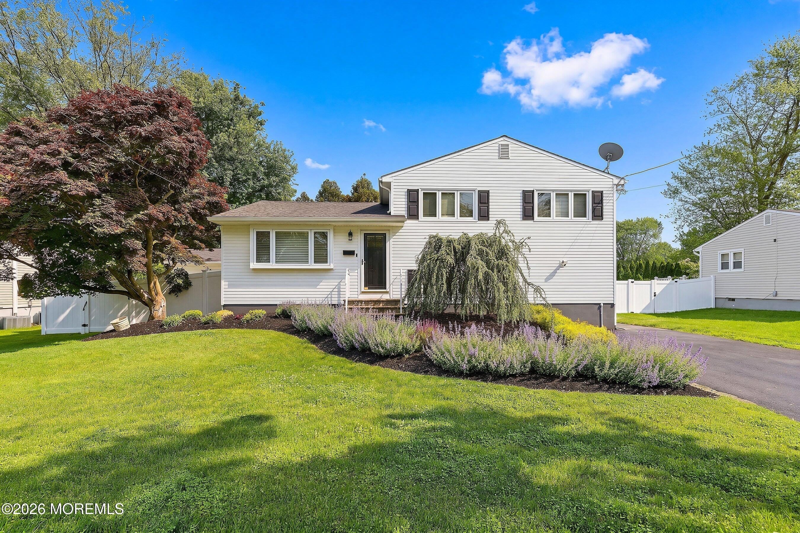 1114 Interlaken Avenue – photo 1