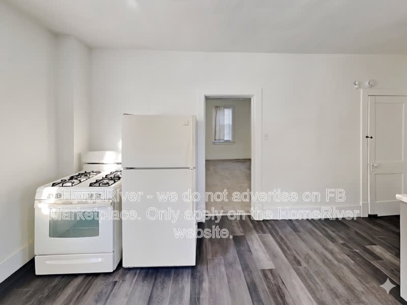 522 Division St – photo 4