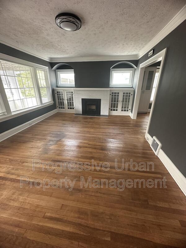 1337 West 106Th Street – photo 3