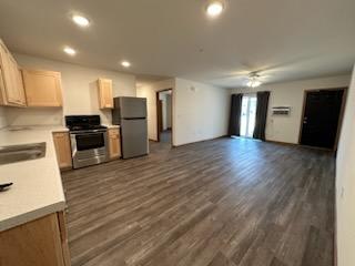 1502 Greenfield Street – photo 4