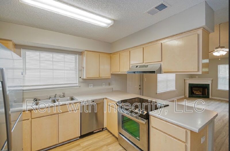 3385 Tansey Court – photo 2