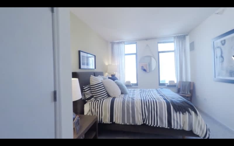 350 N Desplaines St – photo 2