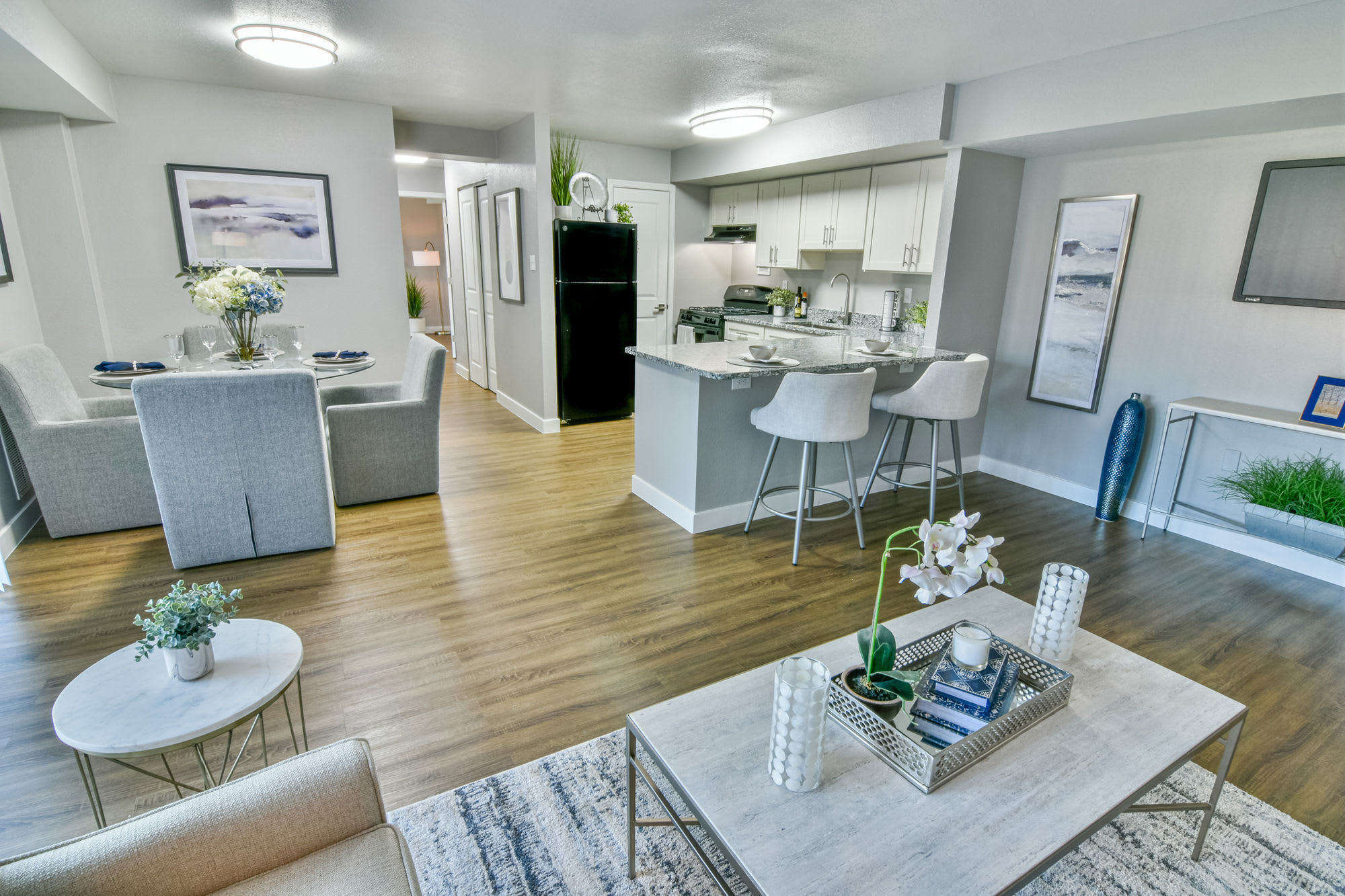 Verona at District – photo 2