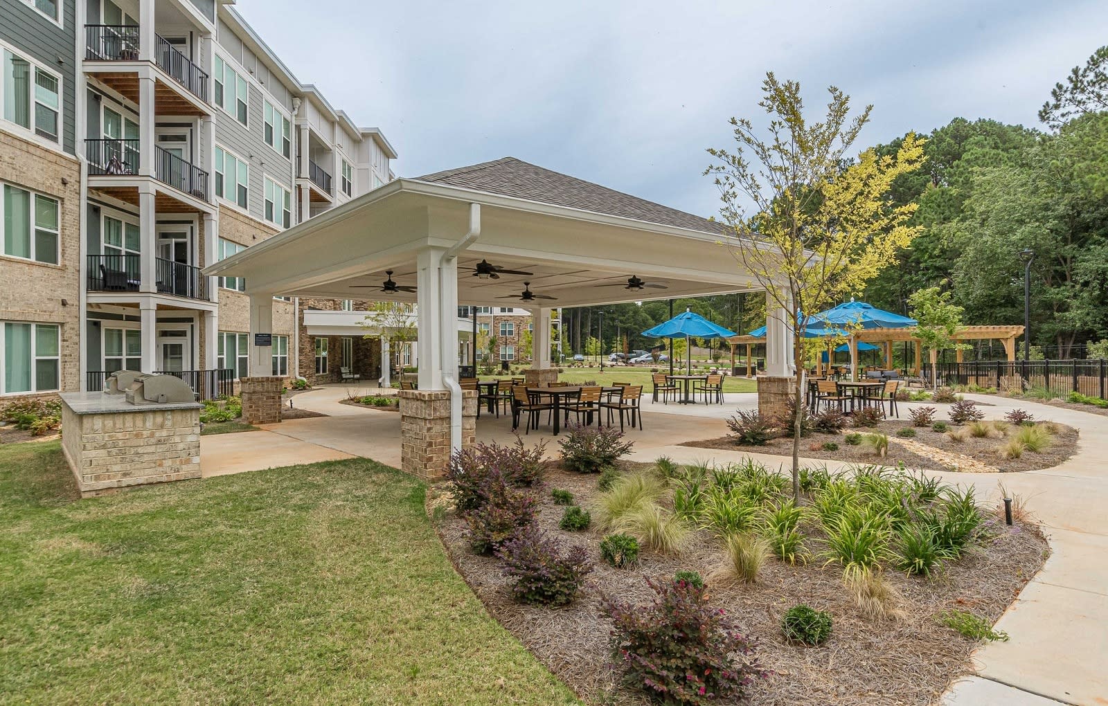 Willow Place 55+ Apartments – photo 5