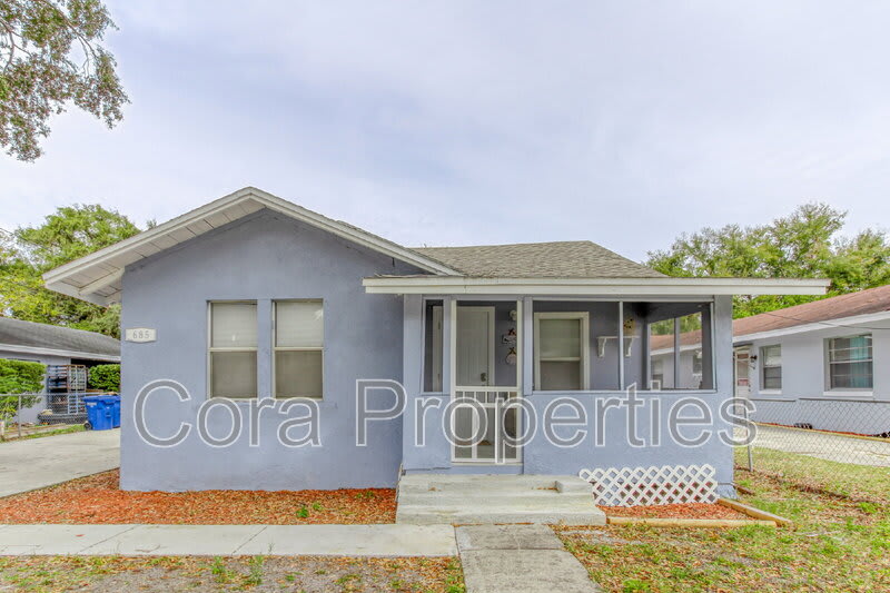 685 Sears Ave Ne – photo 1