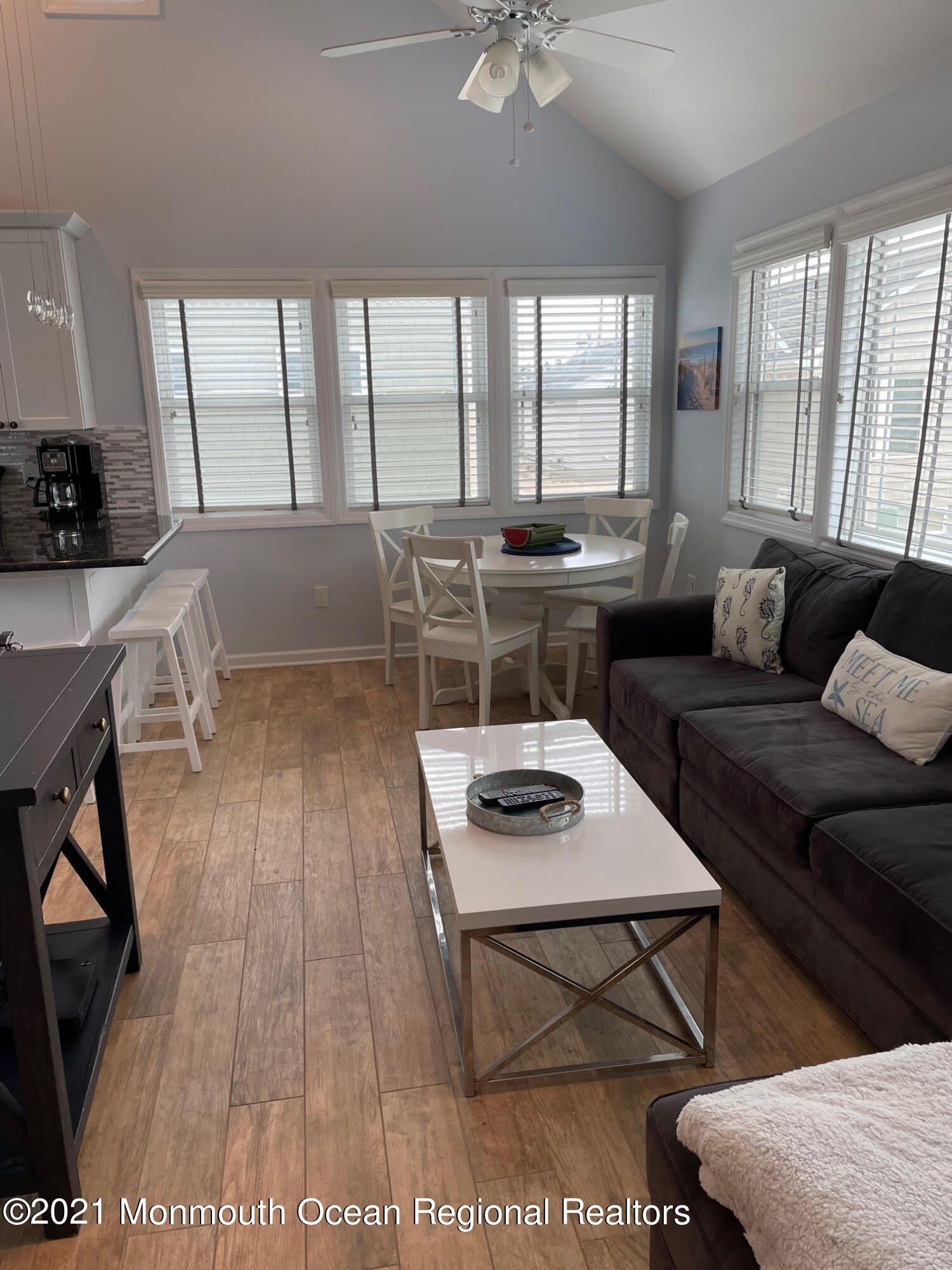 106 W Pompano Way – photo 4