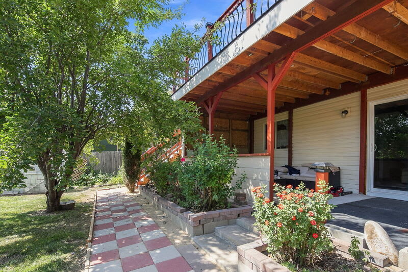 1012 N Jullion Ave – photo 4