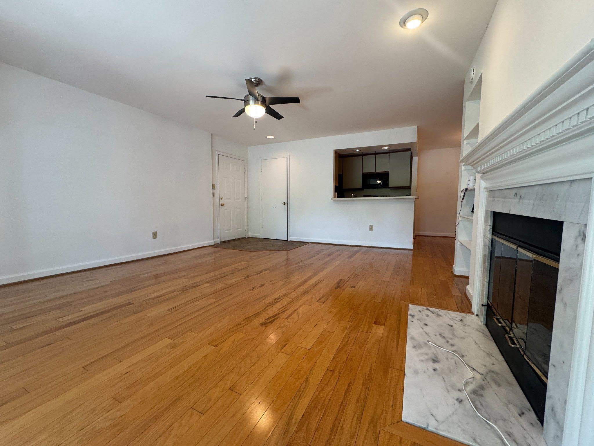 13613 SIR THOMAS WAY #12 – photo 4