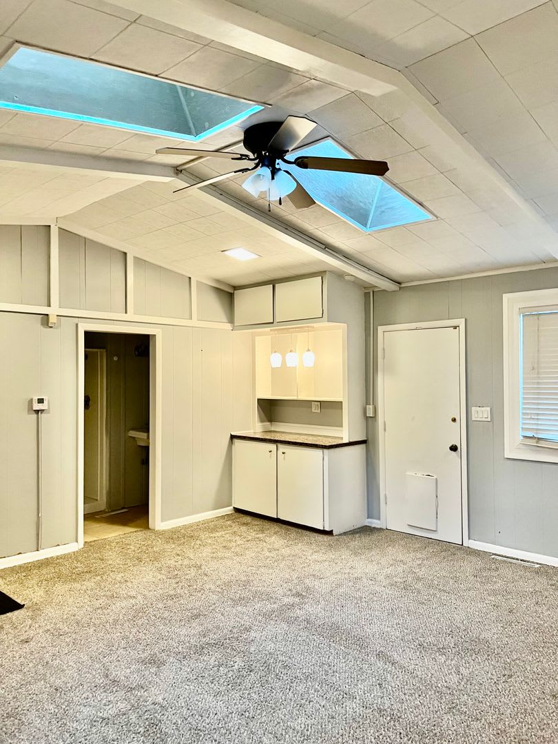Beautiful 4 Bedroom 3 Bathroom Home In Historic University Heights Subdivision – photo 5