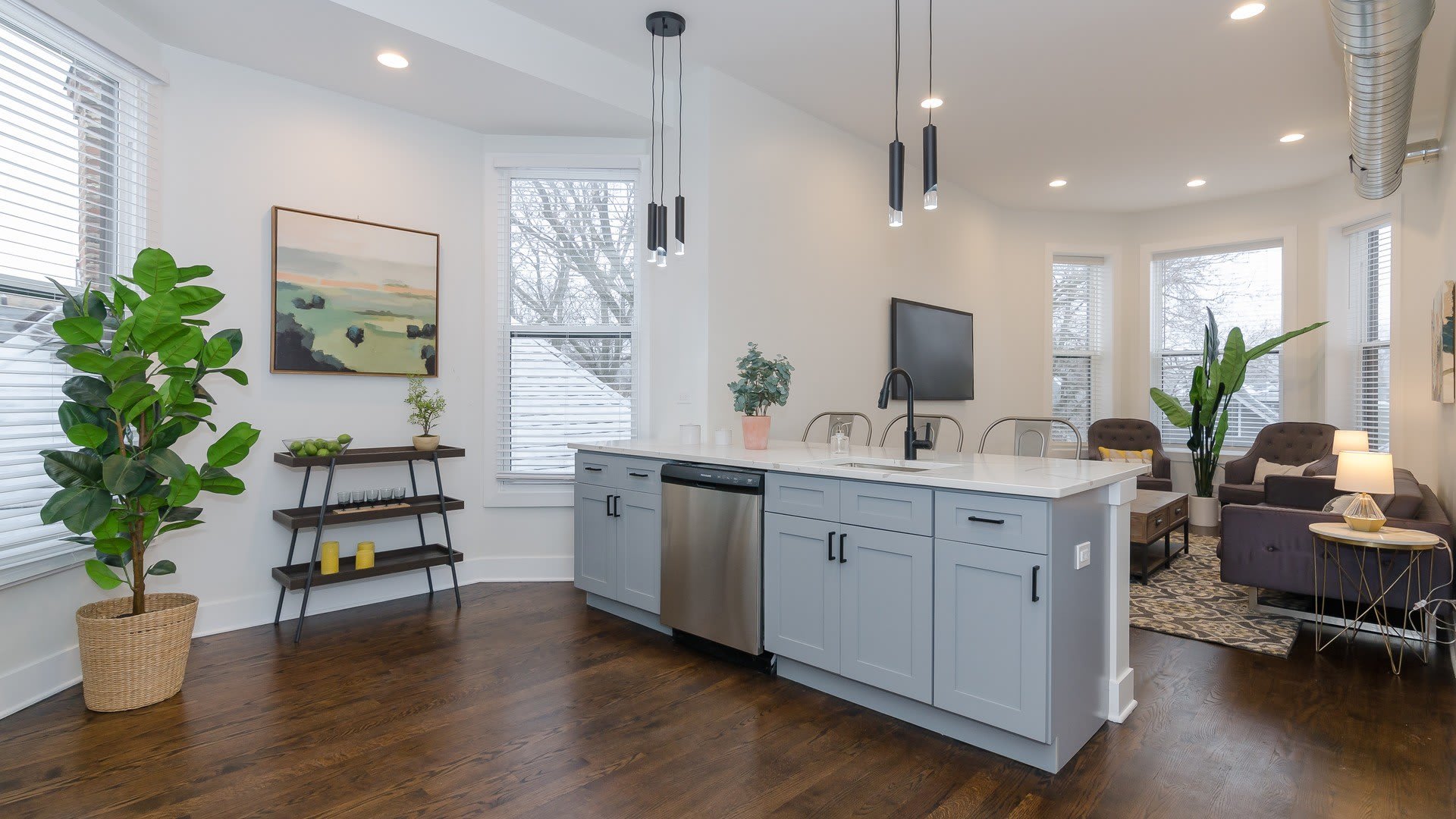 1458 W Pensacola Avenue – photo 3
