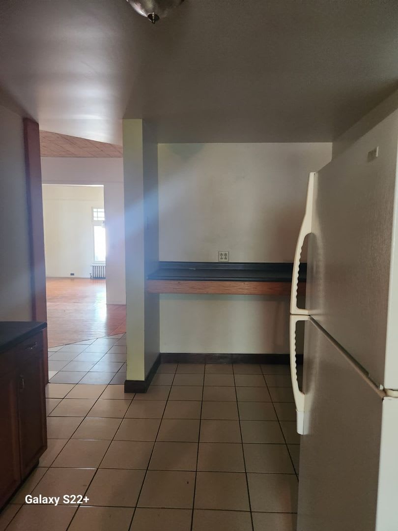 2526 Broad Avenue – photo 4
